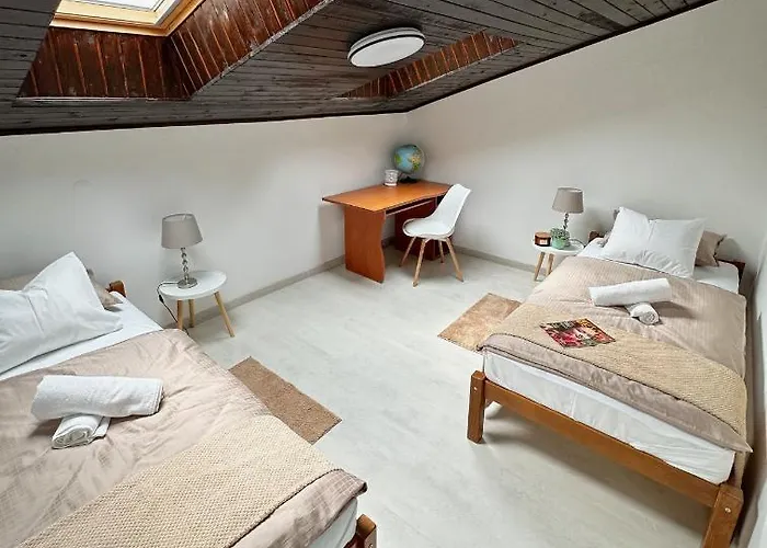 Mira\'S Apartment